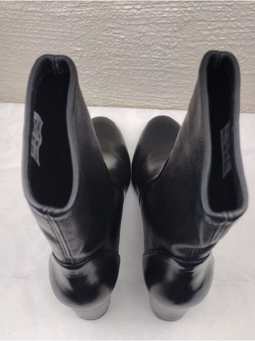 Stuart Weitzman Yuliana Black Leather Panel Upper Almond Toe Heeled Ankle Boot - Picture 6 of 15
